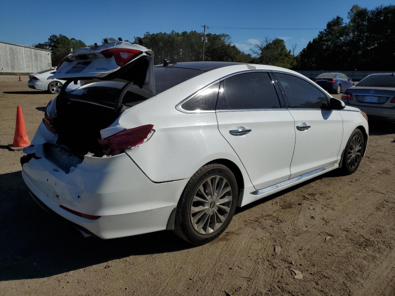 Obraz 3 z 2015 HYUNDAI SONATA SPORT 2015 z VIN 5NPE34AF8FH035677