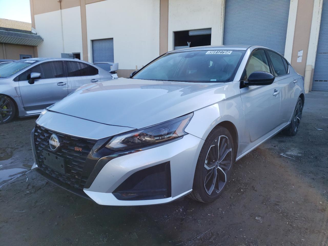Изображение 1 2023 NISSAN ALTIMA SR 2023 с VIN 1N4BL4CV5PN383029