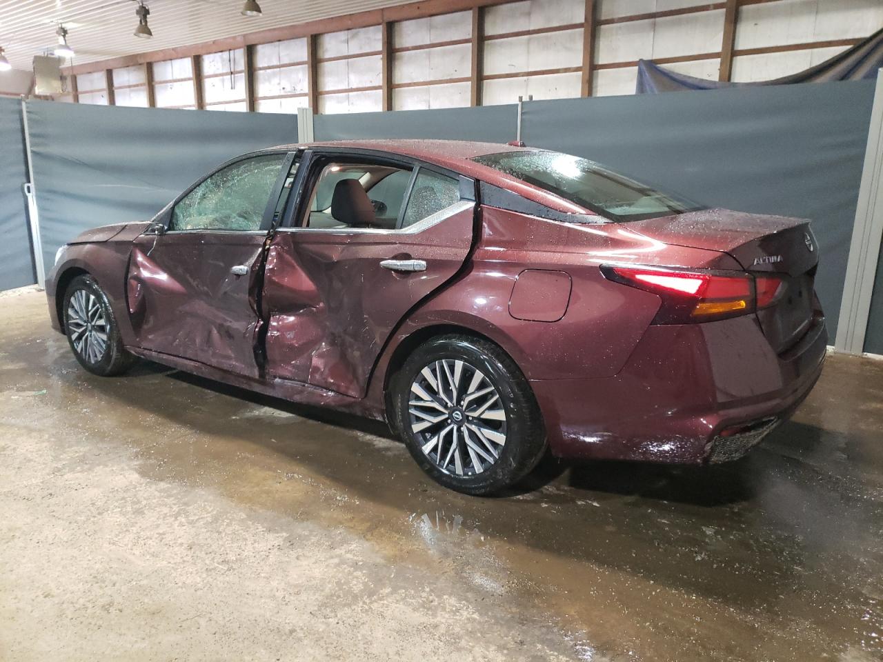 Изображение 2 2024 NISSAN ALTIMA SV 2024 с VIN 1N4BL4DV0RN338081