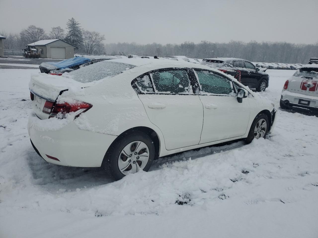Изображение 3 2015 HONDA CIVIC LX 2015 с VIN 19XFB2F57FE226216