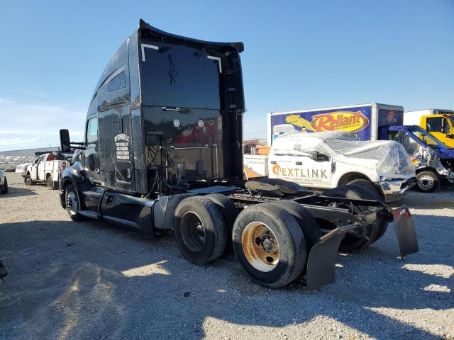 Image 3 of 2018 KENWORTH CONSTRUCTION T680 2018 with VIN 1XKYD49X7JJ200520