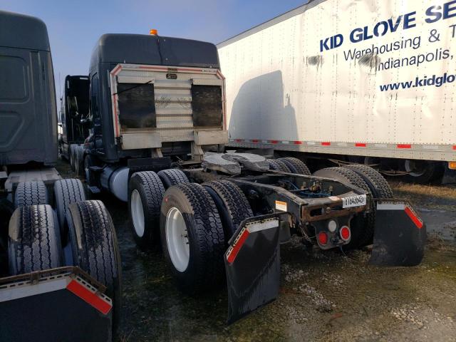 Image 3 of 2017 FREIGHTLINER CASCADIA 113  2017 with VIN 1FUJGHDV1HLJG0441