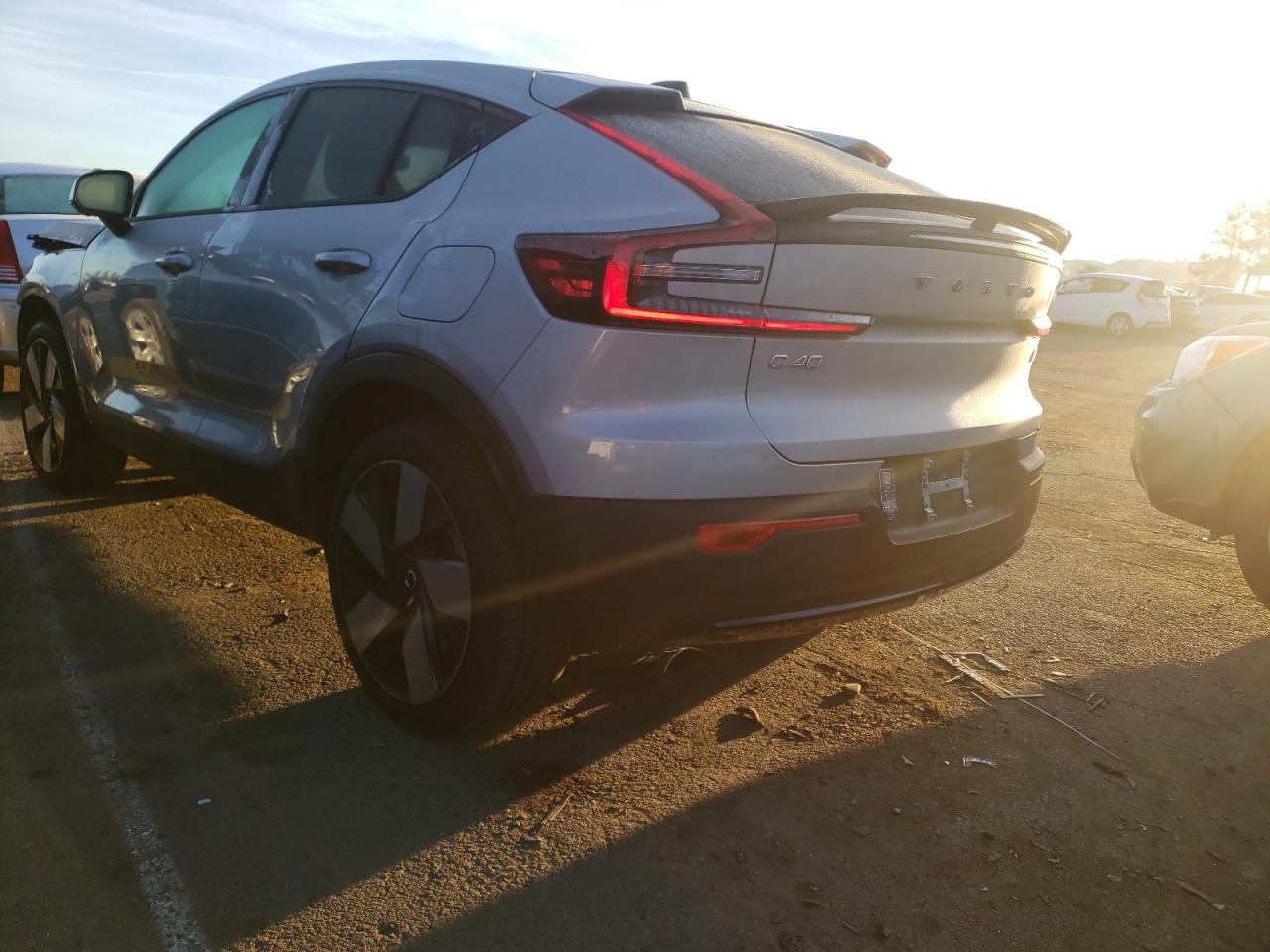Изображение 2 2023 VOLVO C40 RECHARGE ULTIMATE 2023 с VIN YV4ED3GM6P2033438