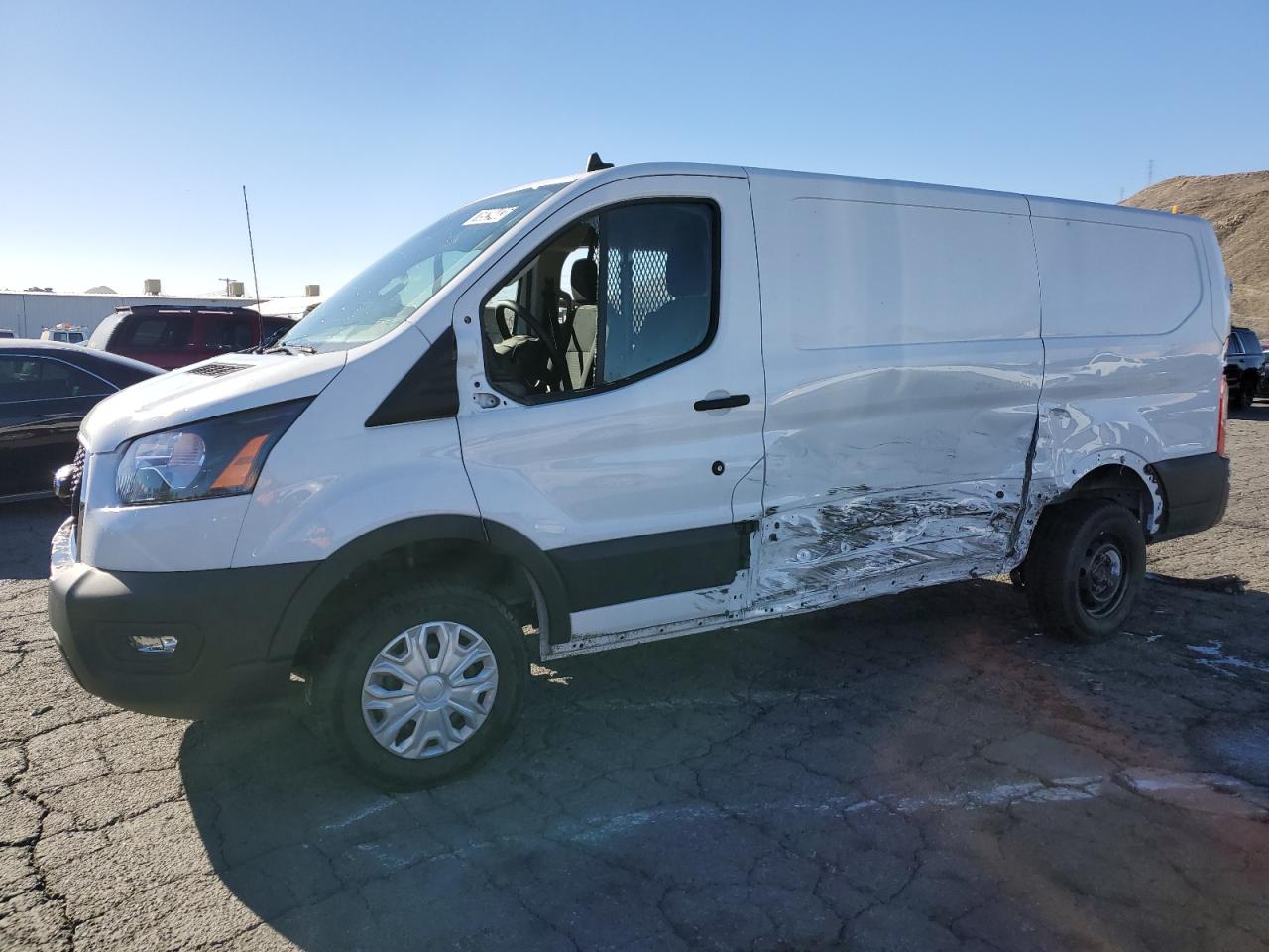 Изображение 1 2023 FORD TRANSIT T-250 2023 с VIN 1FTBR1Y83PKA77832