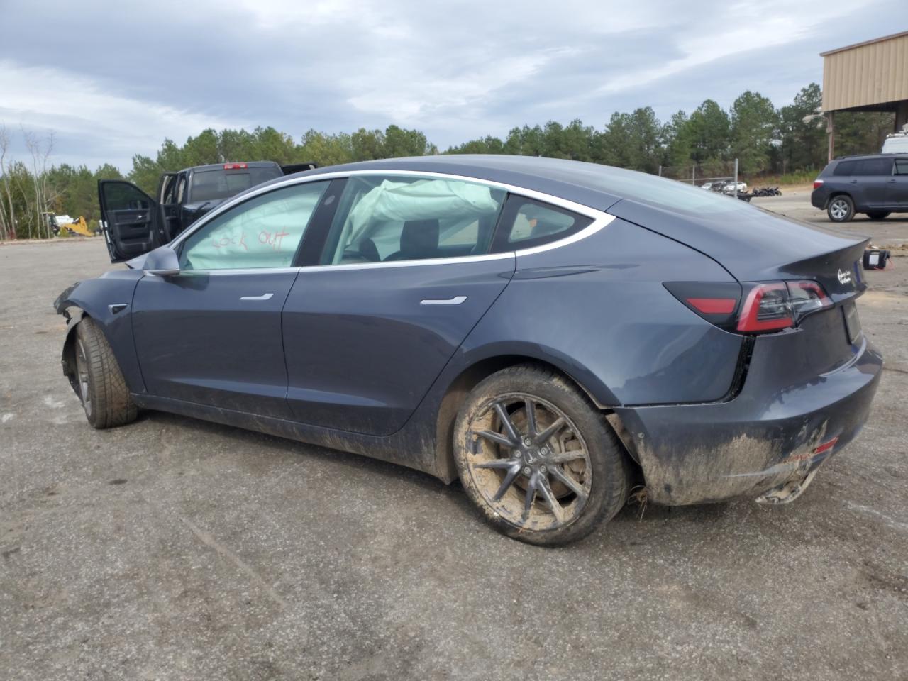 Obraz 2 z 2019 TESLA MODEL 3  2019 z VIN 5YJ3E1EB0KF481290