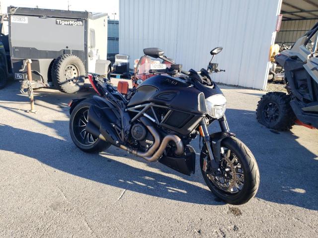 2018 DUCATI DIAVEL  2018 image