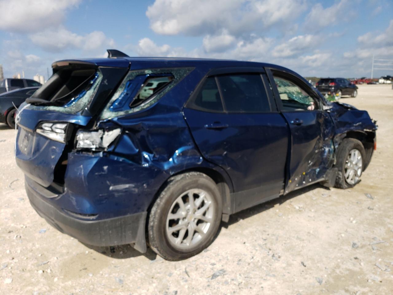 Obraz 3 z 2022 CHEVROLET EQUINOX LS 2022 z VIN 3GNAXHEV8NS180449