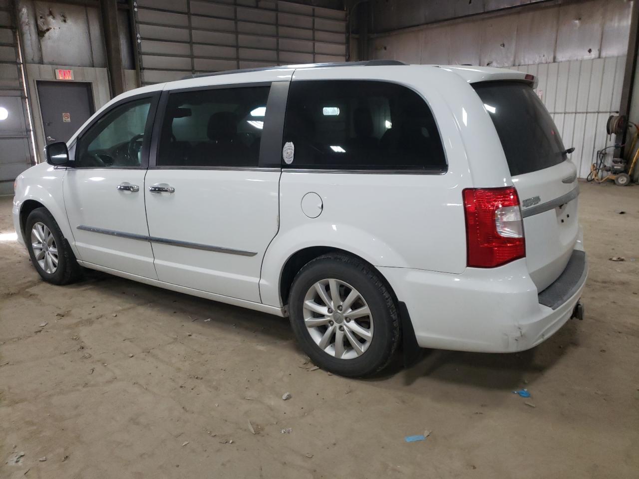 Image 2 of 2015 CHRYSLER TOWN & COUNTRY LIMITED PLATINUM 2015 with VIN 2C4RC1GG4FR753116
