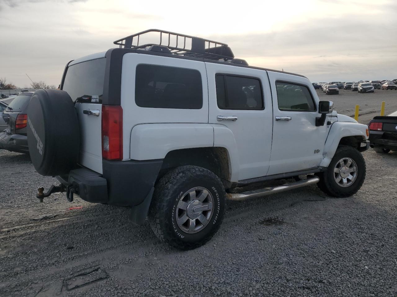 Изображение 3 2007 HUMMER H3  2007 с VIN 5GTDN13E178157170