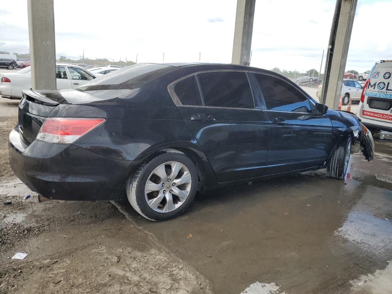 Изображение 3 2009 HONDA ACCORD LX 2009 с VIN 1HGCP26399A048224