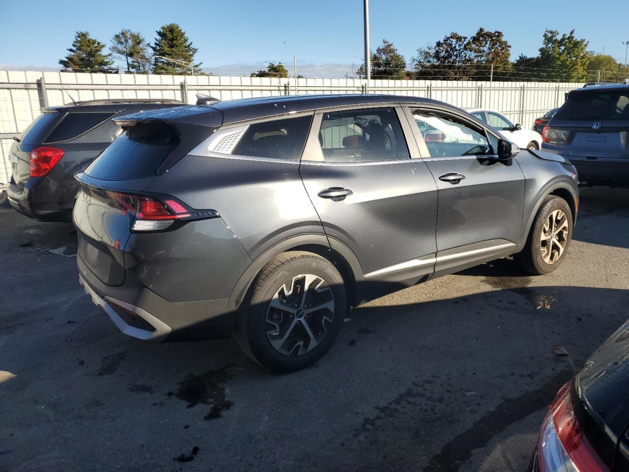 Image 3 of 2023 KIA SPORTAGE EX 2023 with VIN 5XYK33AF0PG115075