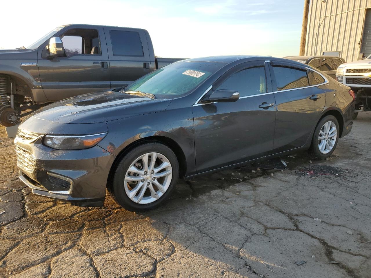 Obraz 1 z 2018 CHEVROLET MALIBU LT 2018 z VIN 1G1ZD5ST7JF192184