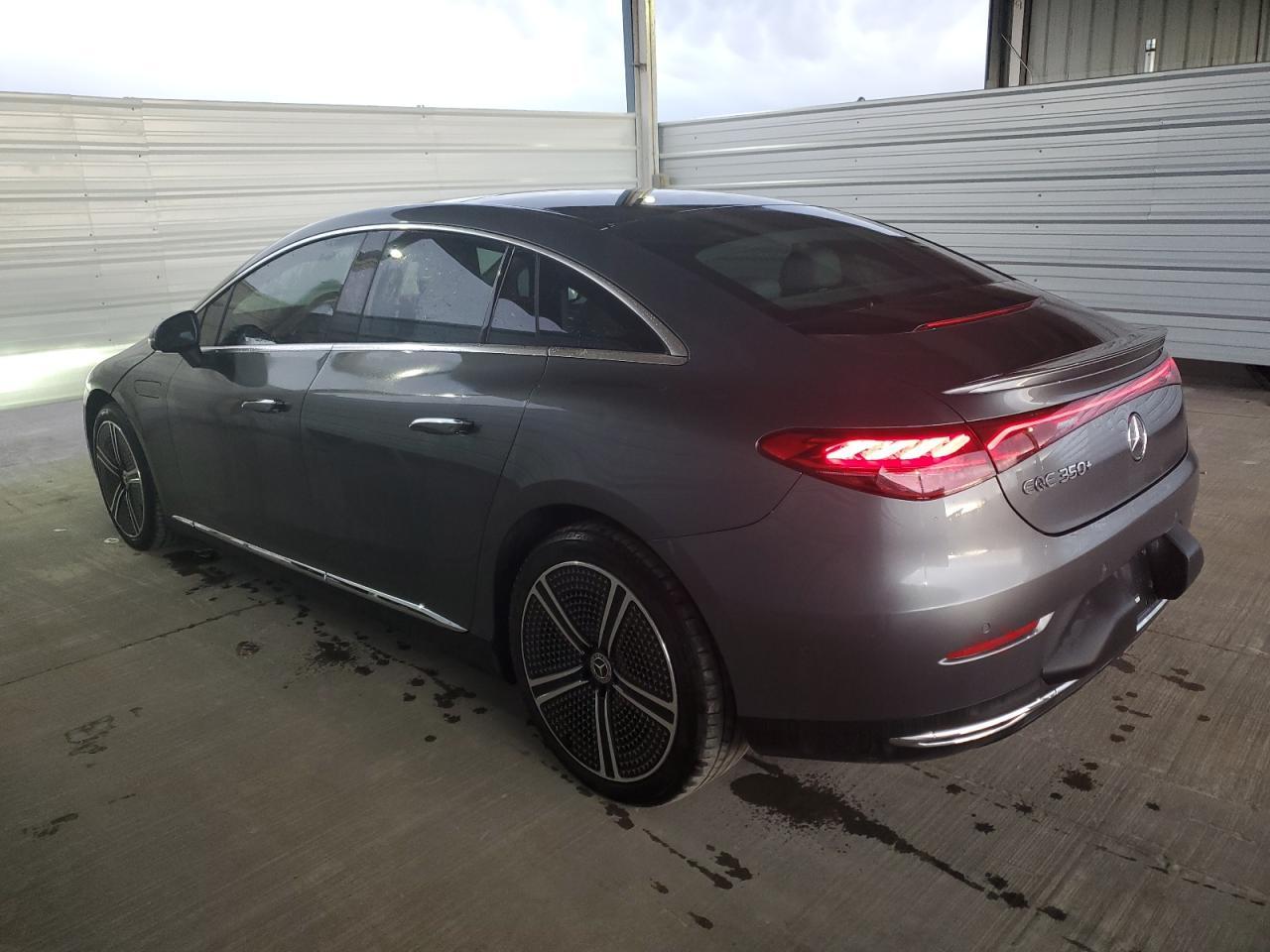 Obraz 2 z 2023 MERCEDES-BENZ EQE SEDAN 350+ 2023 z VIN W1KEG2BB0PF013923