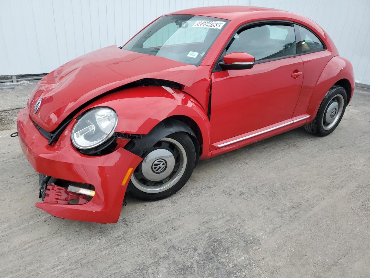 2013 VOLKSWAGEN BEETLE  2013 image