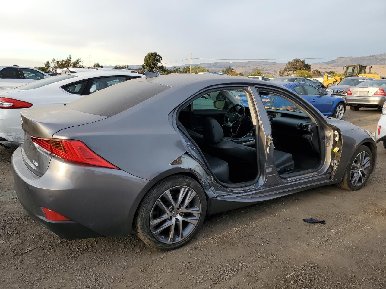 Image 3 of 2020 LEXUS IS 300 PREMIUM 2020 with VIN JTHDA1D20L5108415