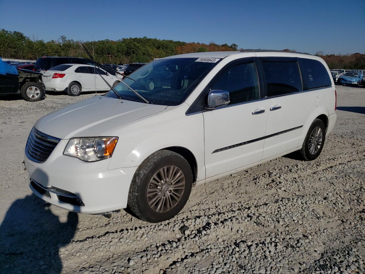2014 CHRYSLER TOWN & COUNTRY TOURING L 2014 image