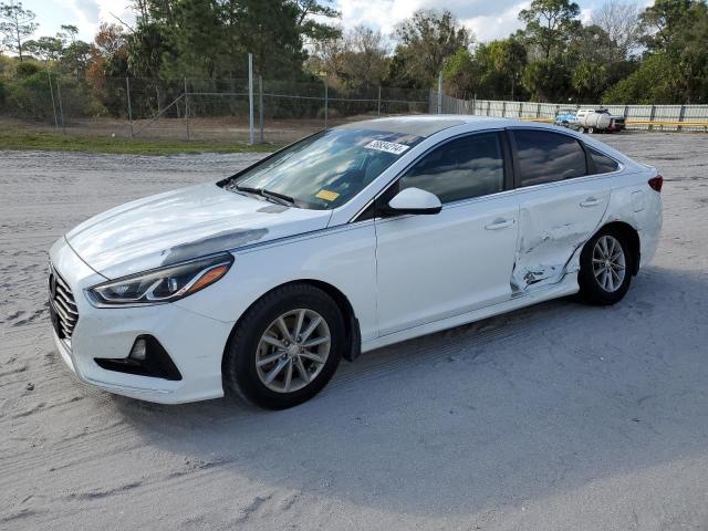 Obraz 1 z 2018 HYUNDAI SONATA SE 2018 z VIN 5NPE24AF5JH676457