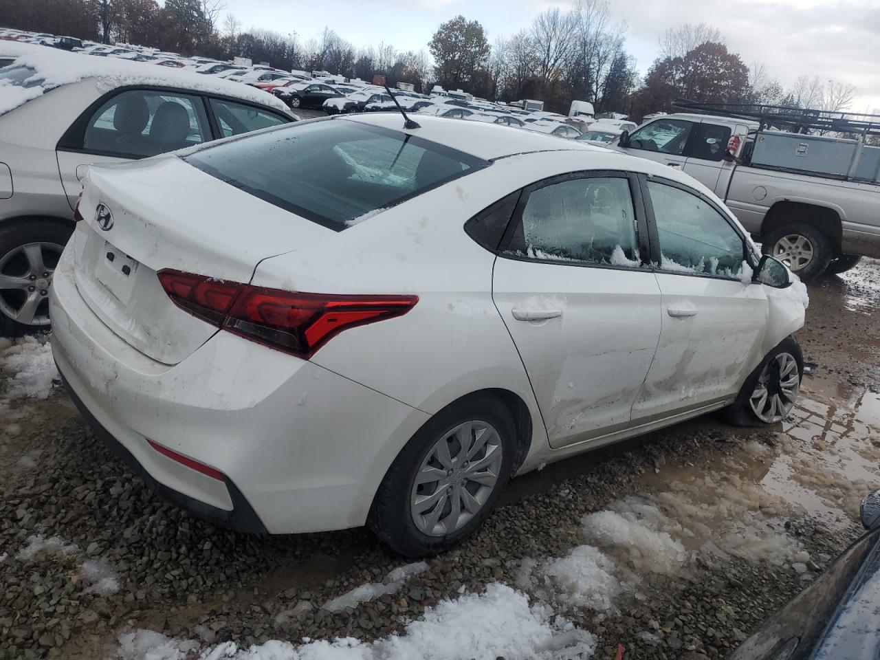 Obraz 3 z 2022 HYUNDAI ACCENT SE 2022 z VIN 3KPC24A61NE171243