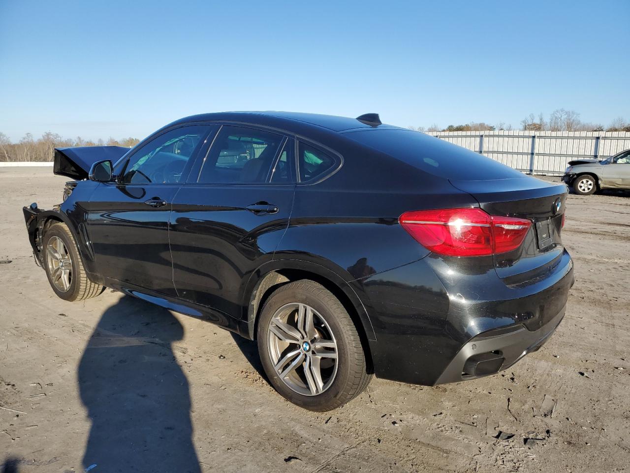 Изображение 2 2016 BMW X6 XDRIVE35I 2016 с VIN 5UXKU2C57G0N81599
