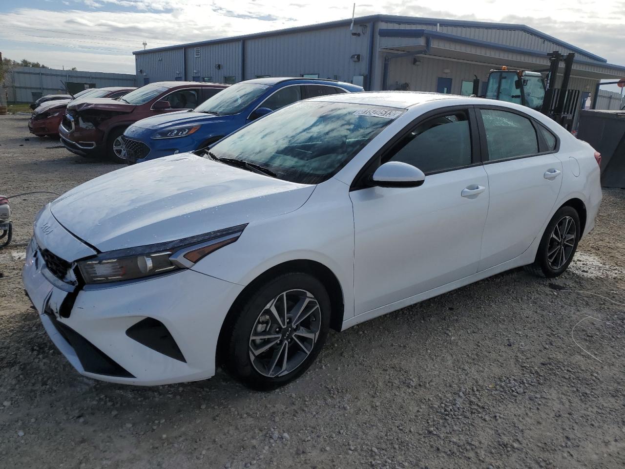 Image 1 of 2023 KIA FORTE LX 2023 with VIN 3KPF24AD7PE555588