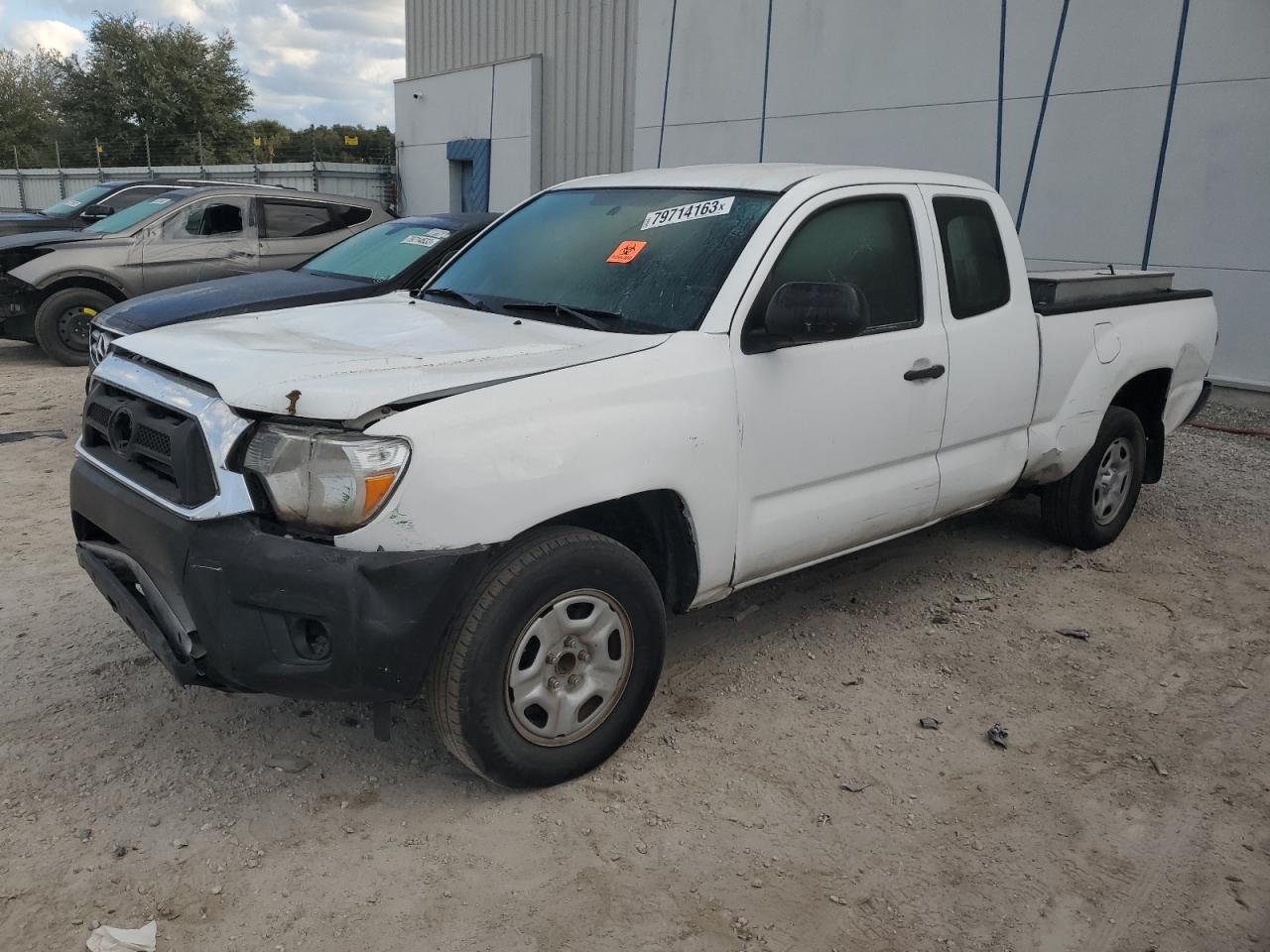 Image 1 of Toyota Tacoma Access Cab 2015 with VIN 5TFTX4CN6FX066169