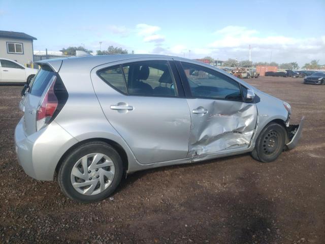 Image 3 of 2015 TOYOTA PRIUS C  2015 with VIN JTDKDTB32F1582403