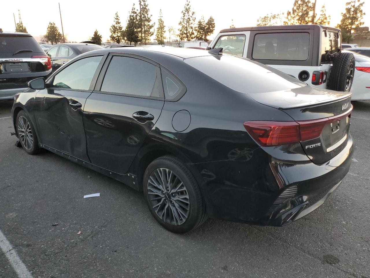 Изображение 2 2022 KIA FORTE GT LINE 2022 с VIN 3KPF54AD2NE470873