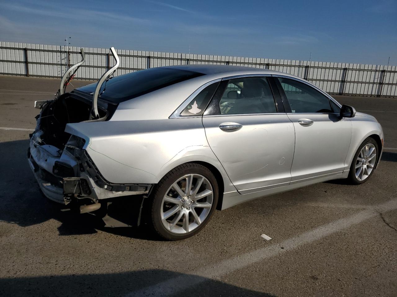 Изображение 3 2015 LINCOLN MKZ HYBRID 2015 с VIN 3LN6L2LU6FR628659