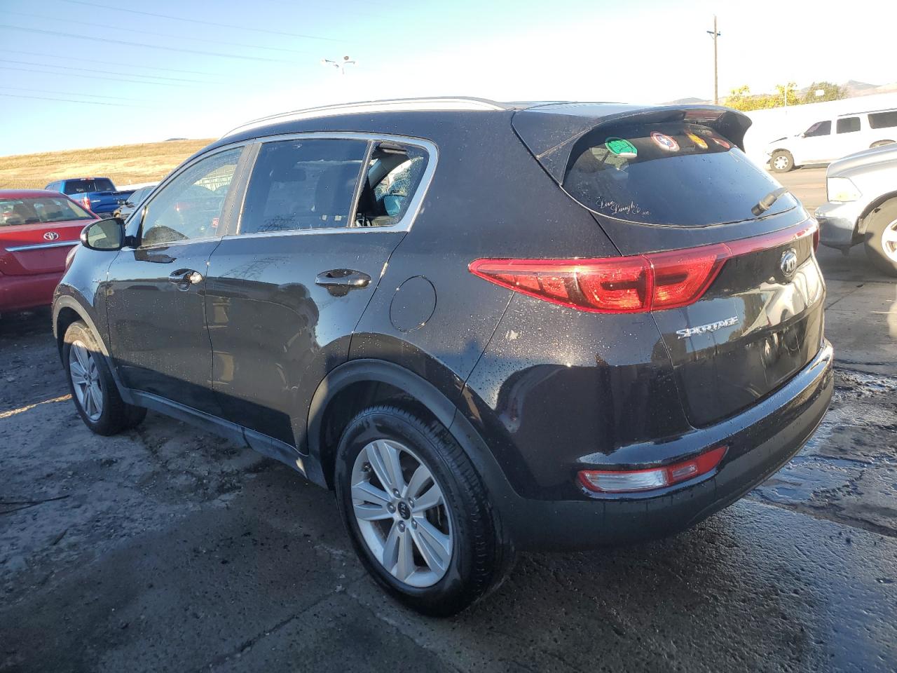 Image 2 of 2018 KIA SPORTAGE LX 2018 with VIN KNDPMCAC3J7322007
