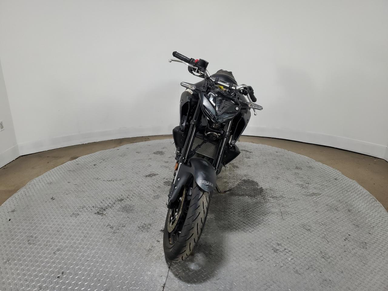 Image 2 of 2022 YAMAHA MT-03  2022 with VIN MH3RH20Y1NK008400