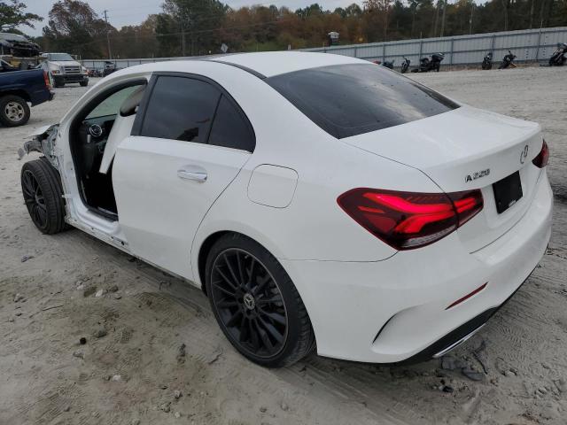 Image 2 of 2019 MERCEDES-BENZ A 220 2019 with VIN WDD3G4EBXKW028176