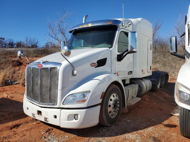 Изображение 2 2015 PETERBILT 579  2015 с VIN 1XPBAP9X2FD261726