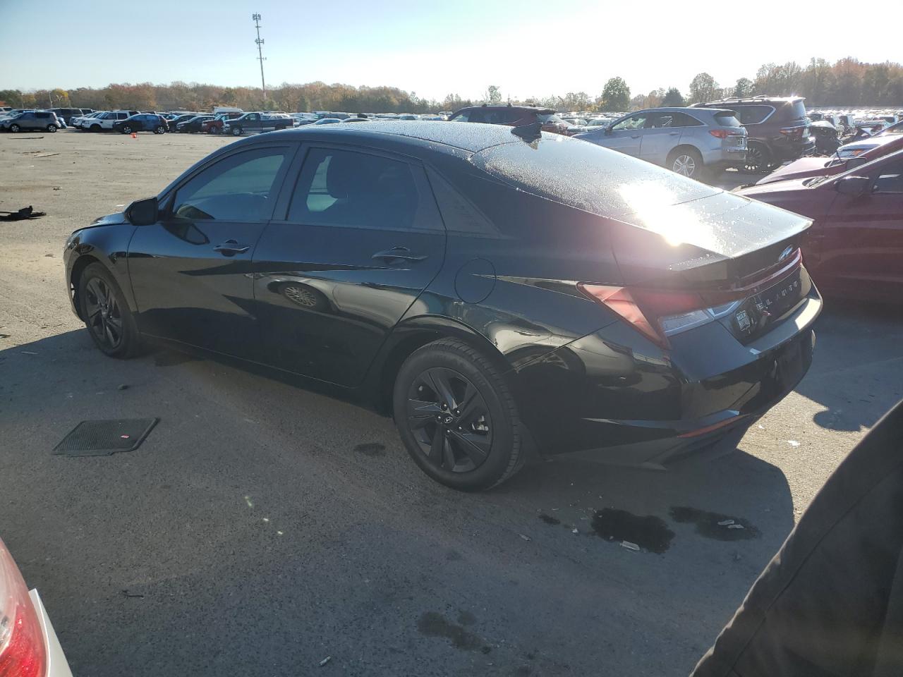 Изображение 2 2022 HYUNDAI ELANTRA SEL 2022 с VIN 5NPLS4AG7NH082927