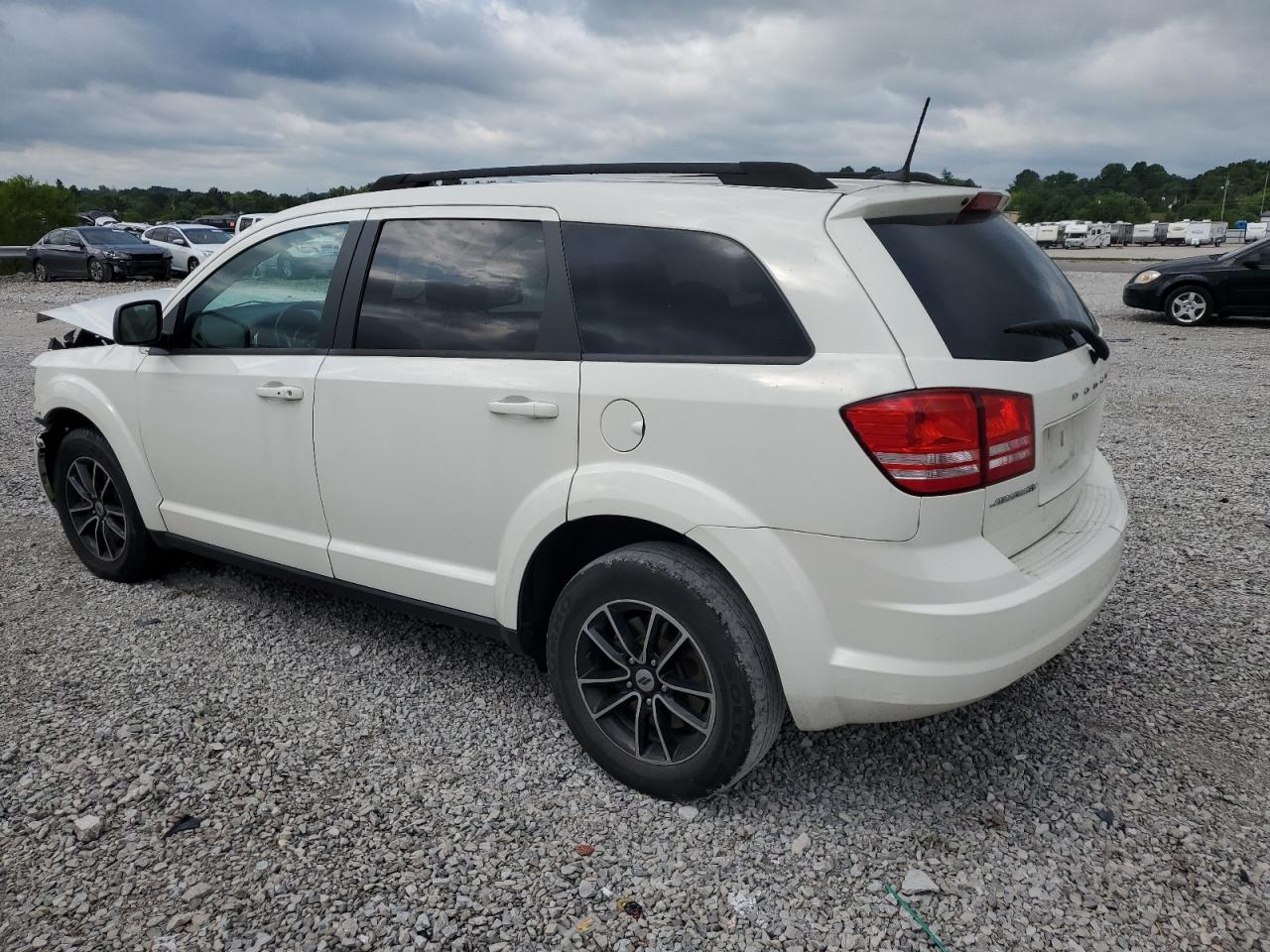 Изображение 2 2018 DODGE JOURNEY SE 2018 с VIN 3C4PDCAB6JT517800