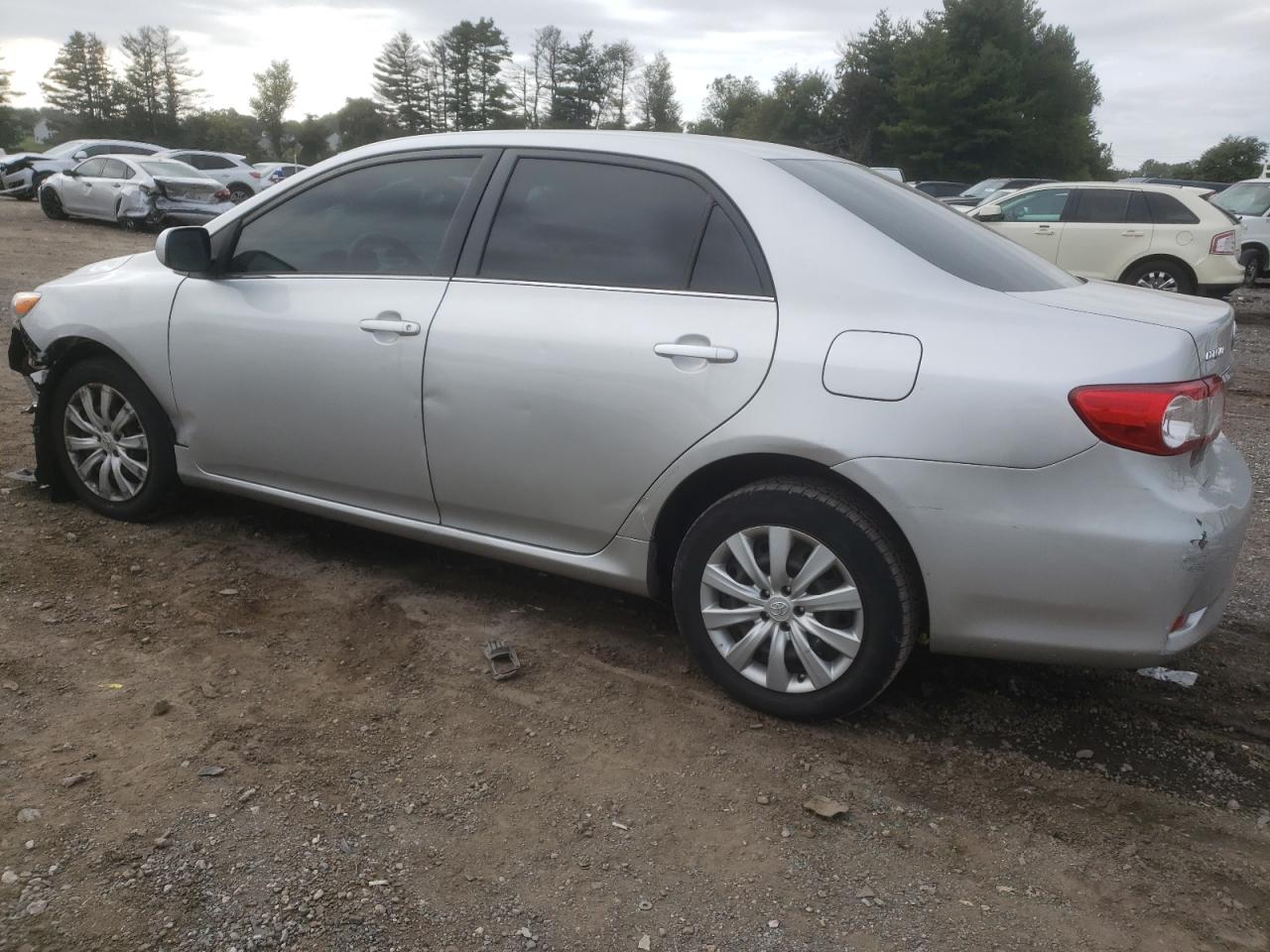 Изображение 2 2013 TOYOTA COROLLA BASE 2013 с VIN JTDBU4EE1DJ122553