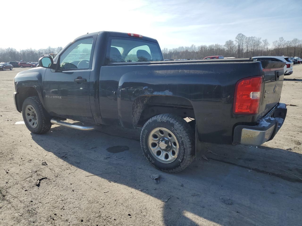 Image 2 of 2007 CHEVROLET SILVERADO C1500 CLASSIC 2007 with VIN 1GCEC14X67Z609092