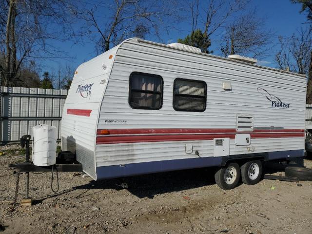 Image 2 of 2004 FLEETWOOD PIONEER 2004 with VIN 1EB1T182946004847