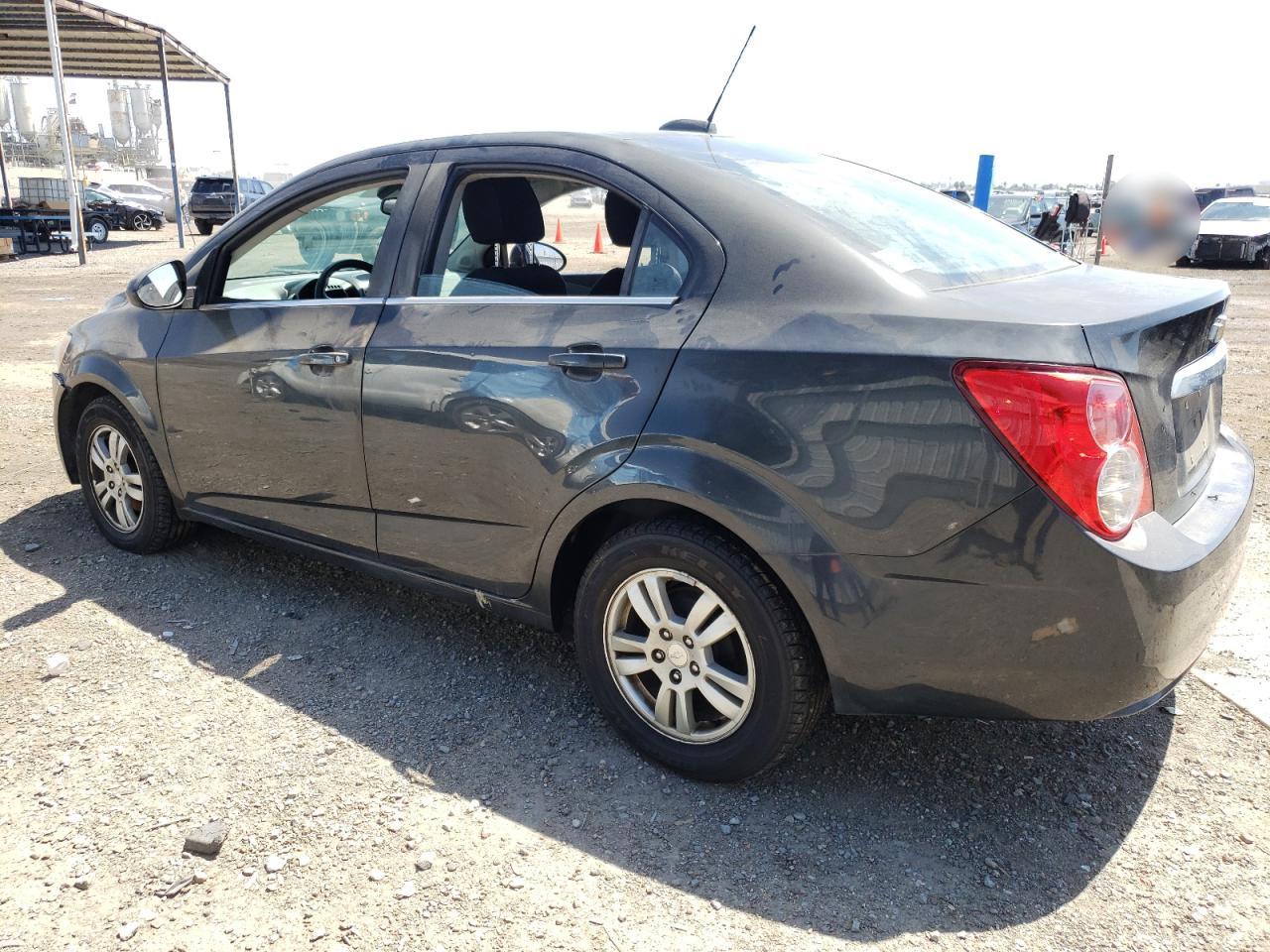 Obraz 2 z 2015 CHEVROLET SONIC LT 2015 z VIN 1G1JC5SH0F4150258