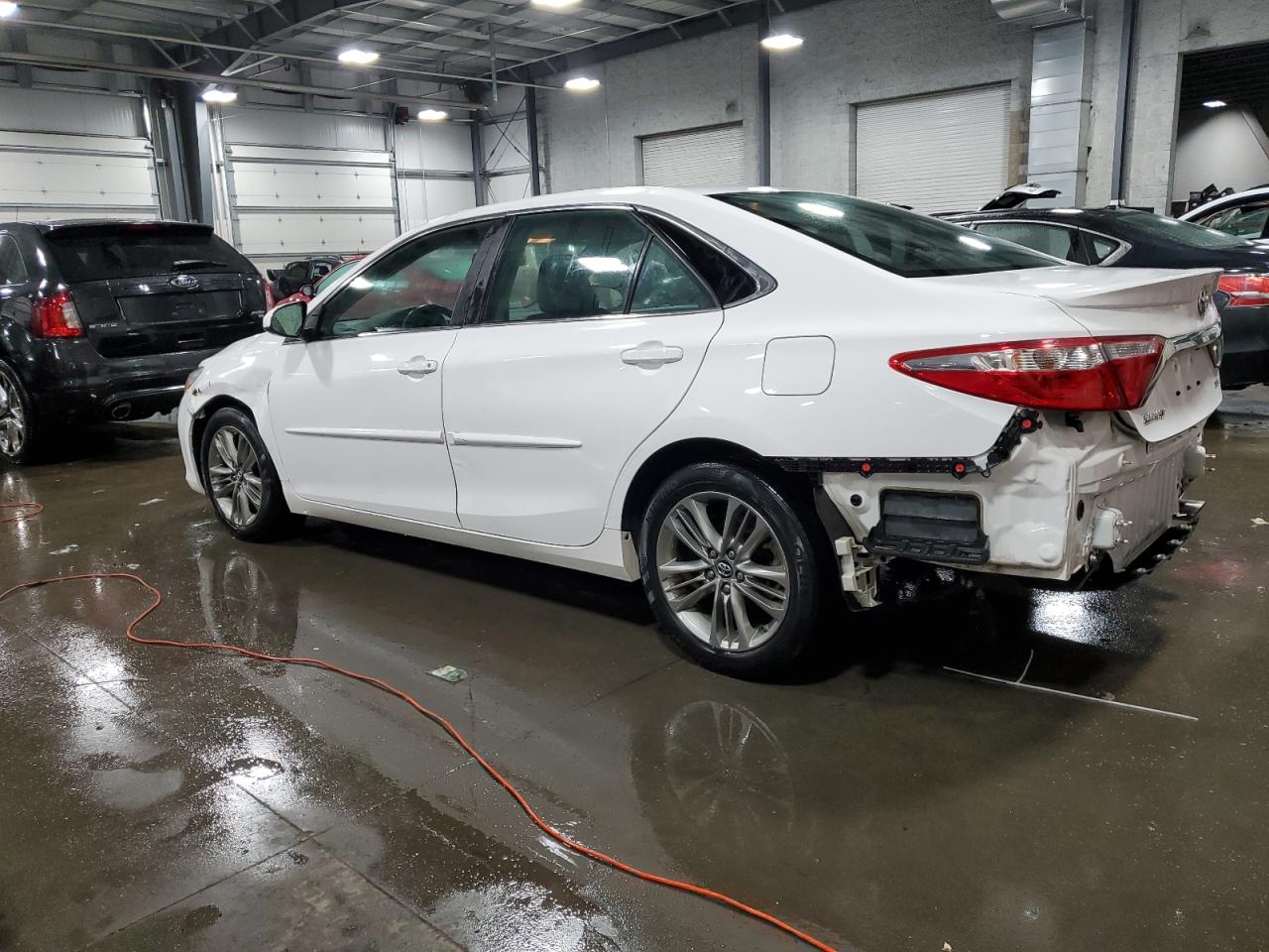 Obraz 2 z 2017 TOYOTA CAMRY LE 2017 z VIN 4T1BF1FK8HU374345