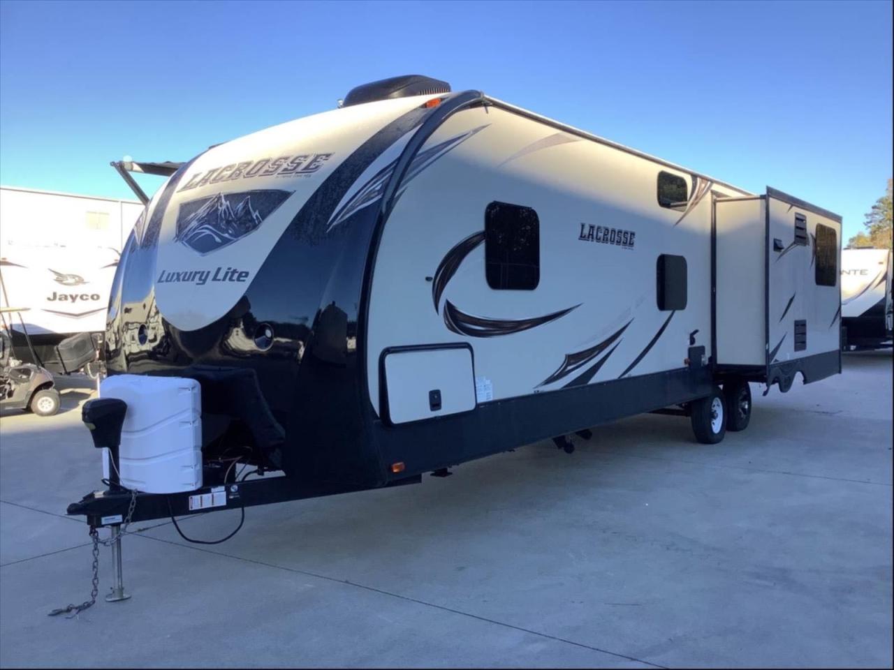Изображение 1 2017 WILDWOOD SIERR321RL 2017 с VIN 5ZT2LCYB8HB008630