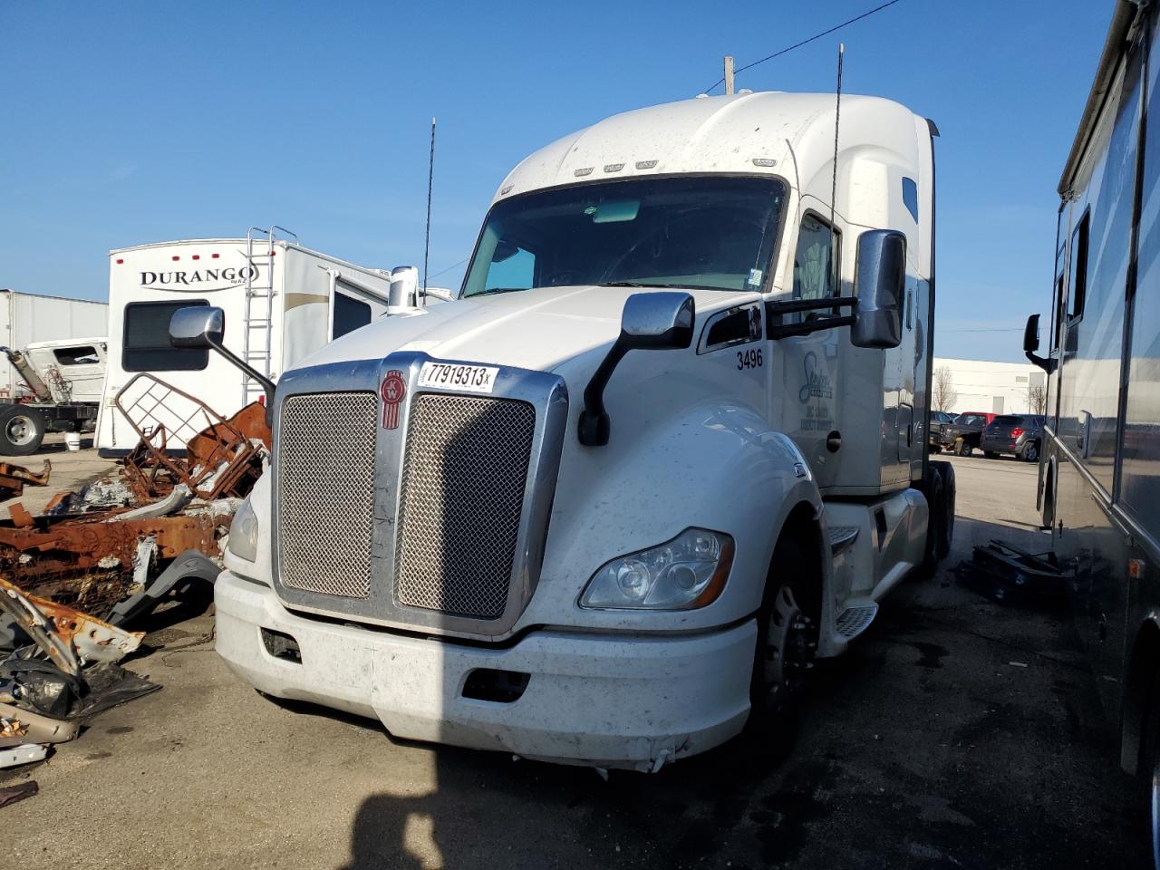 Image 2 of 2018 KENWORTH CONSTRUCTION T680 2018 with VIN 1XKYDP9X5JJ203496