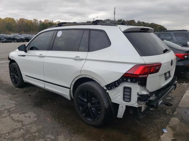 Image 2 of 2022 VOLKSWAGEN TIGUAN SE R-LINE BLACK 2022 with VIN 3VVCB7AXXNM082322