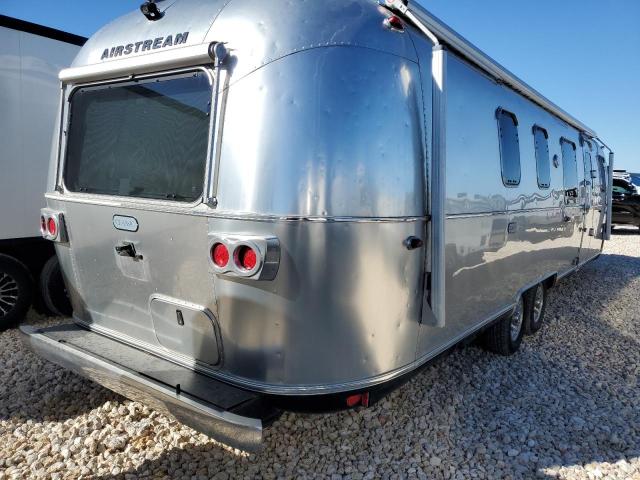 Image 3 of 2020 AIRS CLASSIC 2020 with VIN 1STVBYT29LJ551426