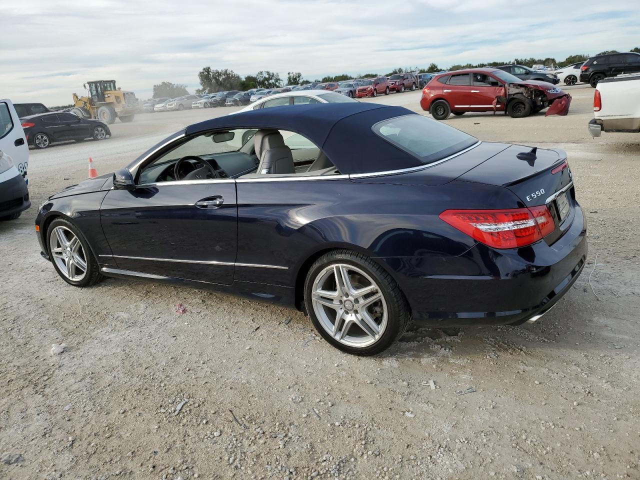 Изображение 2 2011 MERCEDES-BENZ E 550 2011 с VIN WDDKK7CF4BF088441