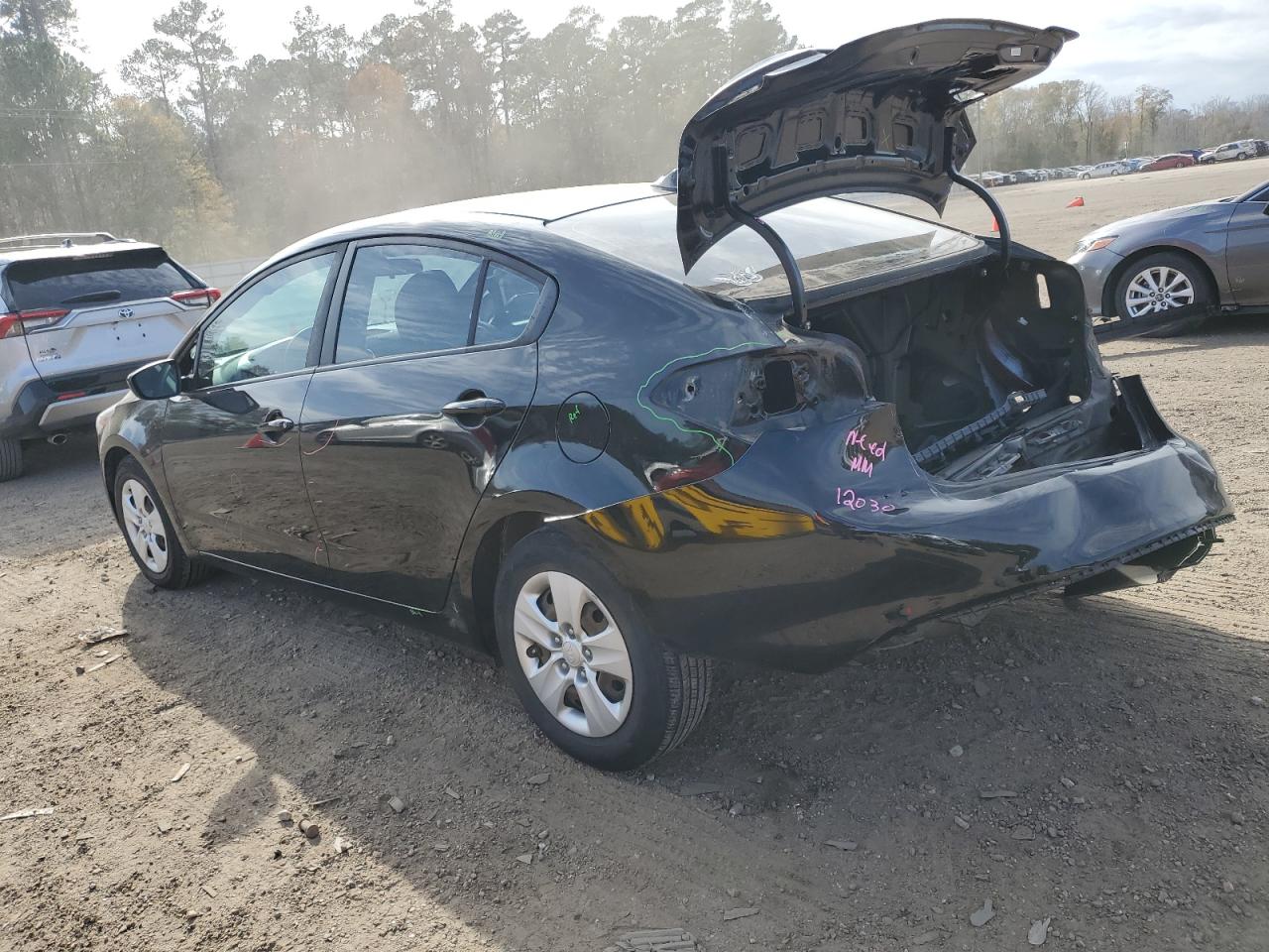 Image 2 of 2017 KIA FORTE LX 2017 with VIN 3KPFK4A71HE097140