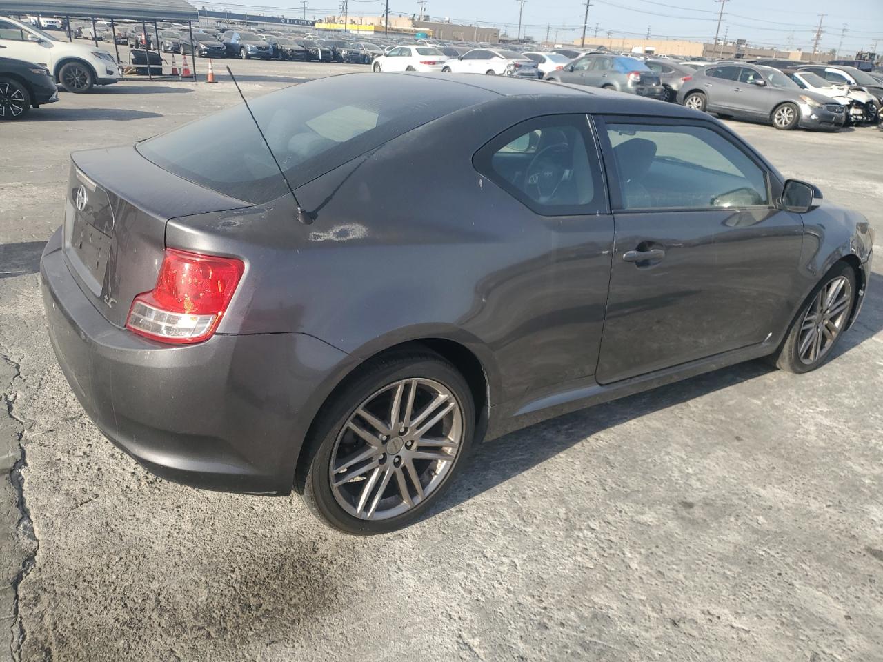 Image 3 of Toyota Scion Tc 2011 with VIN JTKJF5C74B3012879