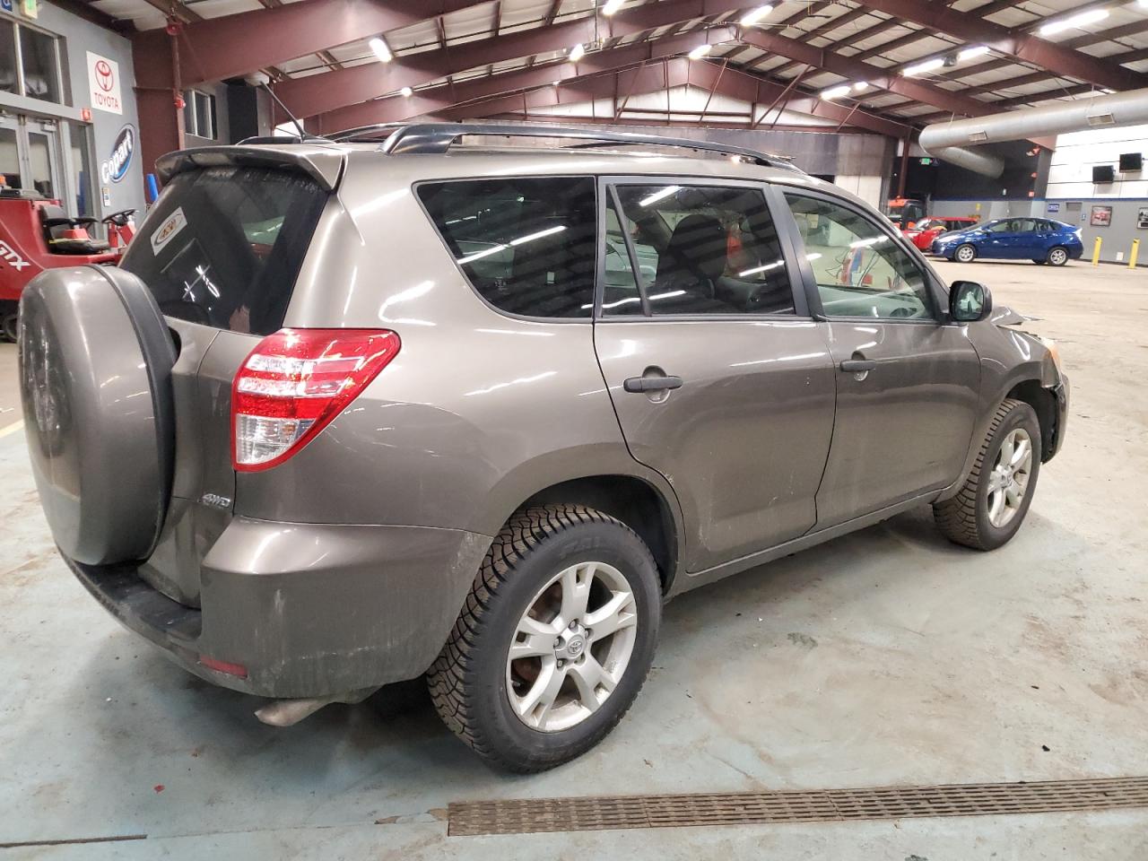 Image 3 of 2010 TOYOTA RAV4  2010 with VIN JTMJK4DV0A5097667
