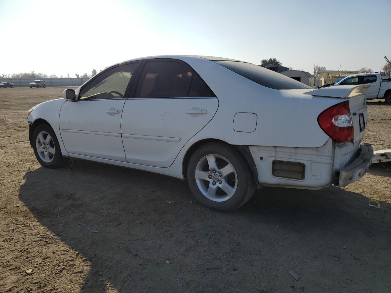 Obraz 2 z 2003 TOYOTA CAMRY LE 2003 z VIN 4T1BF32K43U053011