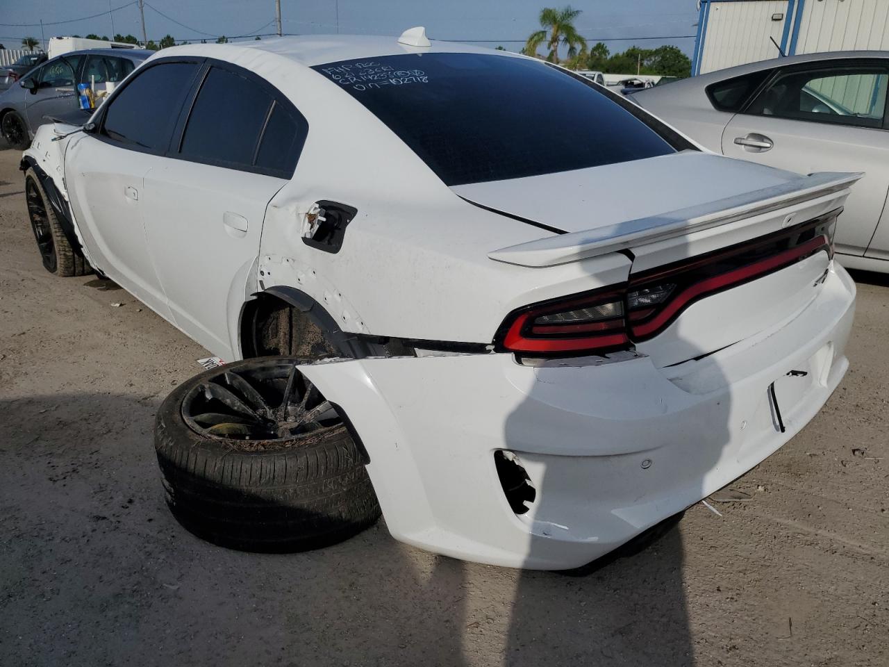 Obraz 2 z 2022 DODGE CHARGER SRT HELLCAT 2022 z VIN 2C3CDXL92NH102718