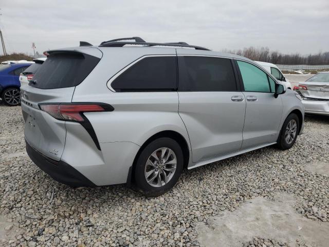 Obraz 3 z 2021 TOYOTA SIENNA LE 2021 z VIN 5TDBSKFC3MS008032